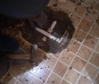 汉中卫生间漏水维修公司为您分享下卫生间渗水如何处理及注意事项