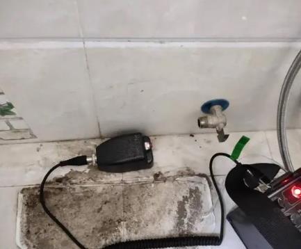 汉中屋顶漏水维修公司分享下卫生间漏水的危害及解决方法